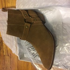 Women steve madden powerful bootie in chestnut